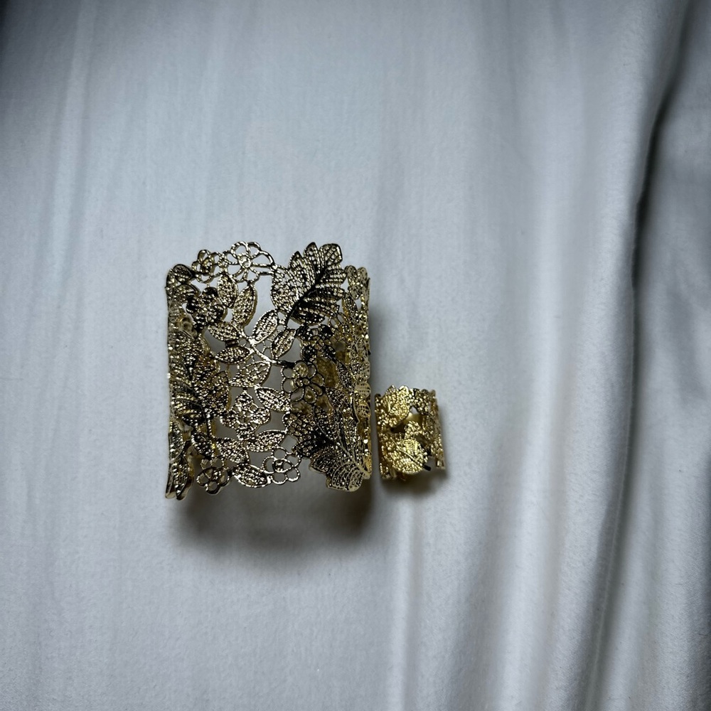 Cuff and ring set